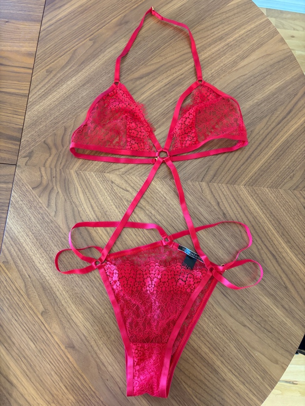 Victoria’s Secret Very Sexy Red Lace Strappy Teddy Lingerie M - Picture 3 of 12